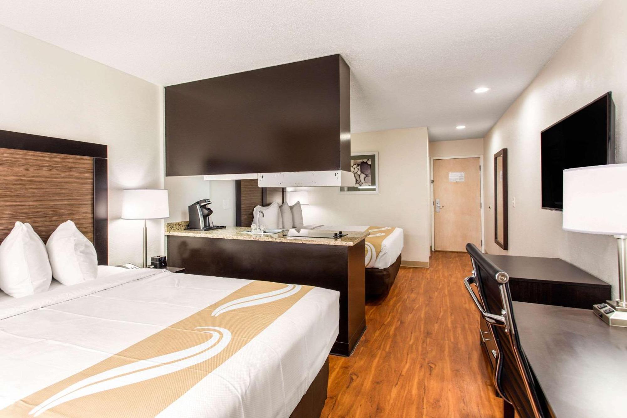 Quality Inn & Suites Myrtle Beach Near Outlets Exterior photo