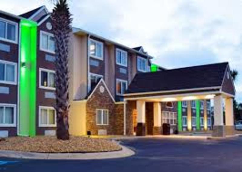 Quality Inn & Suites Myrtle Beach Near Outlets Exterior photo